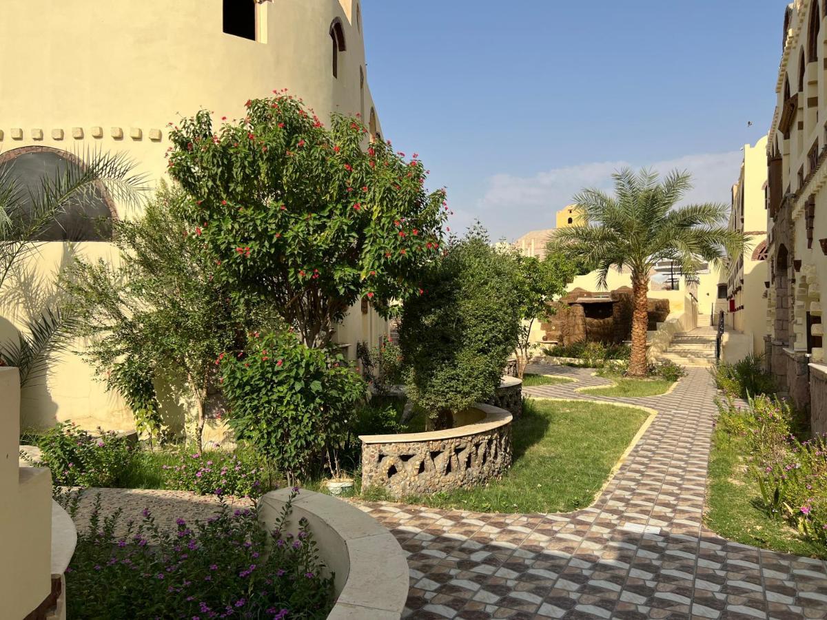 Elphardous Oasis Hotel Luxor Exterior foto